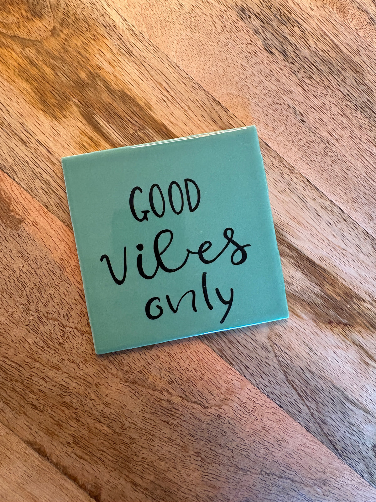 Tegeltje 'good vibes only'